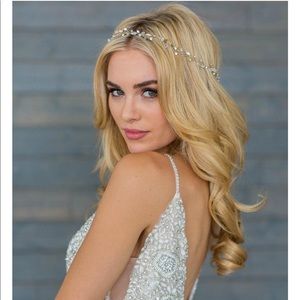Brides & Hairpins Ariel Halo